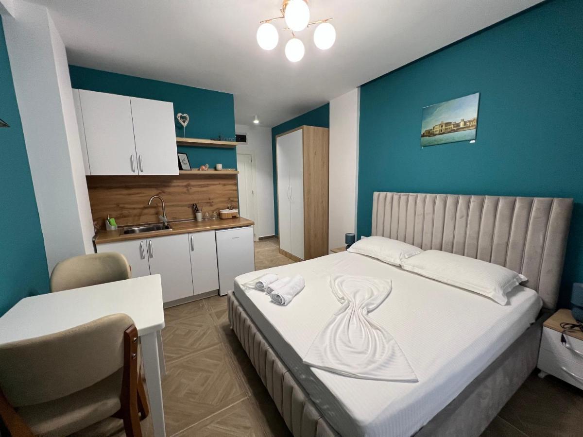 גולם Hotel Luris מראה חיצוני תמונה