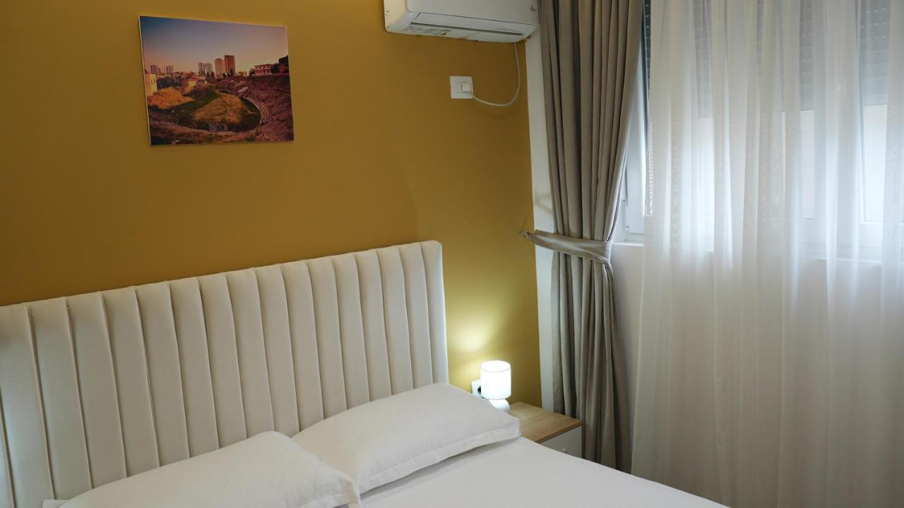 גולם Hotel Luris מראה חיצוני תמונה