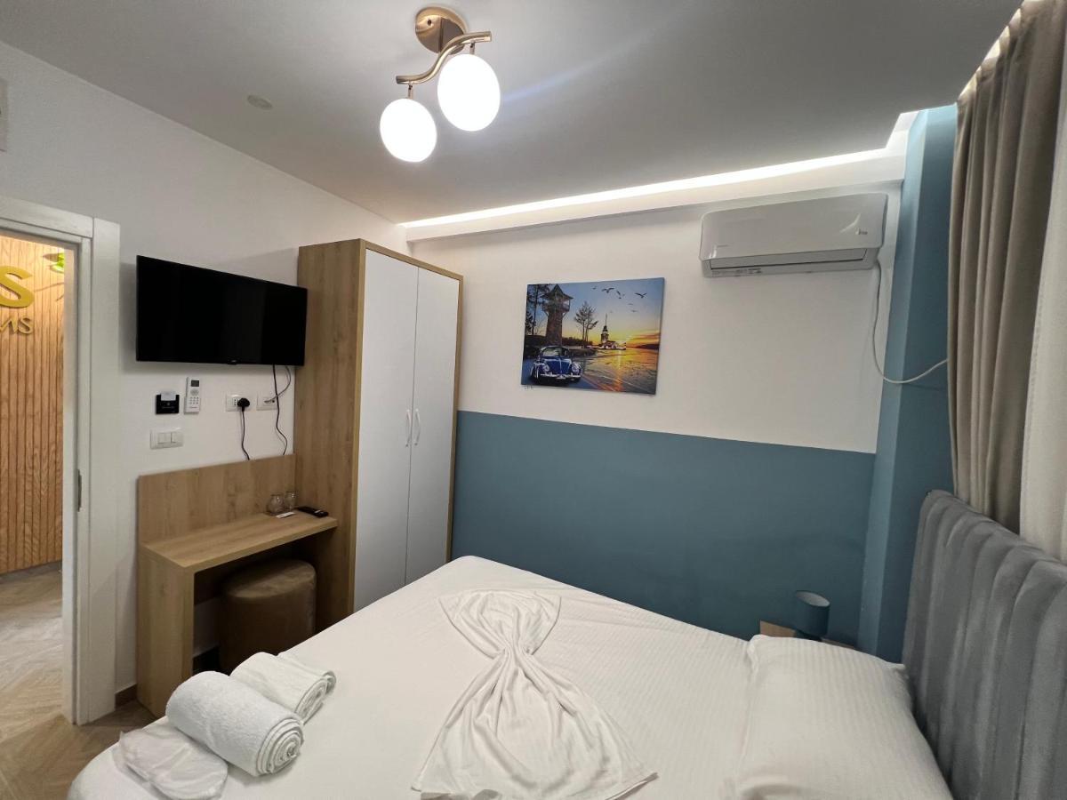 גולם Hotel Luris מראה חיצוני תמונה