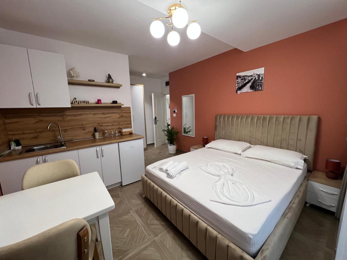 גולם Hotel Luris מראה חיצוני תמונה