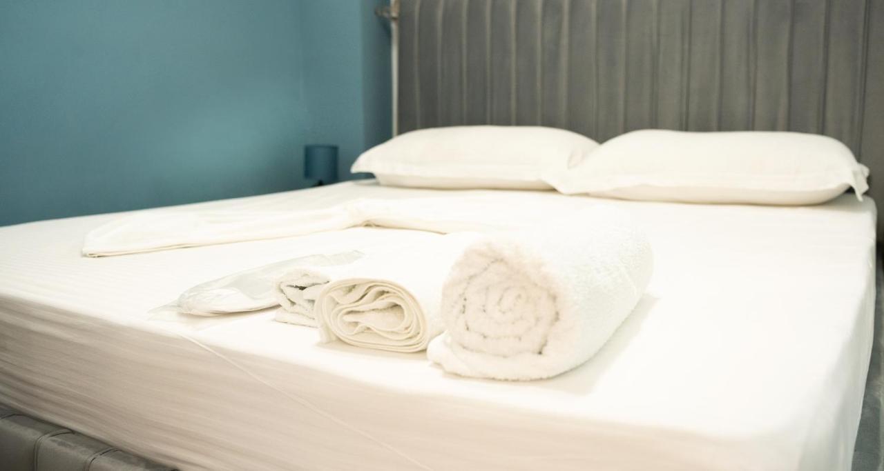 גולם Hotel Luris מראה חיצוני תמונה