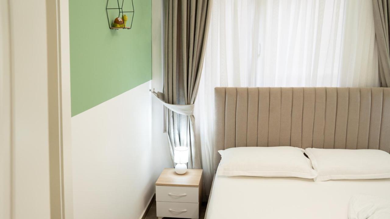 גולם Hotel Luris מראה חיצוני תמונה